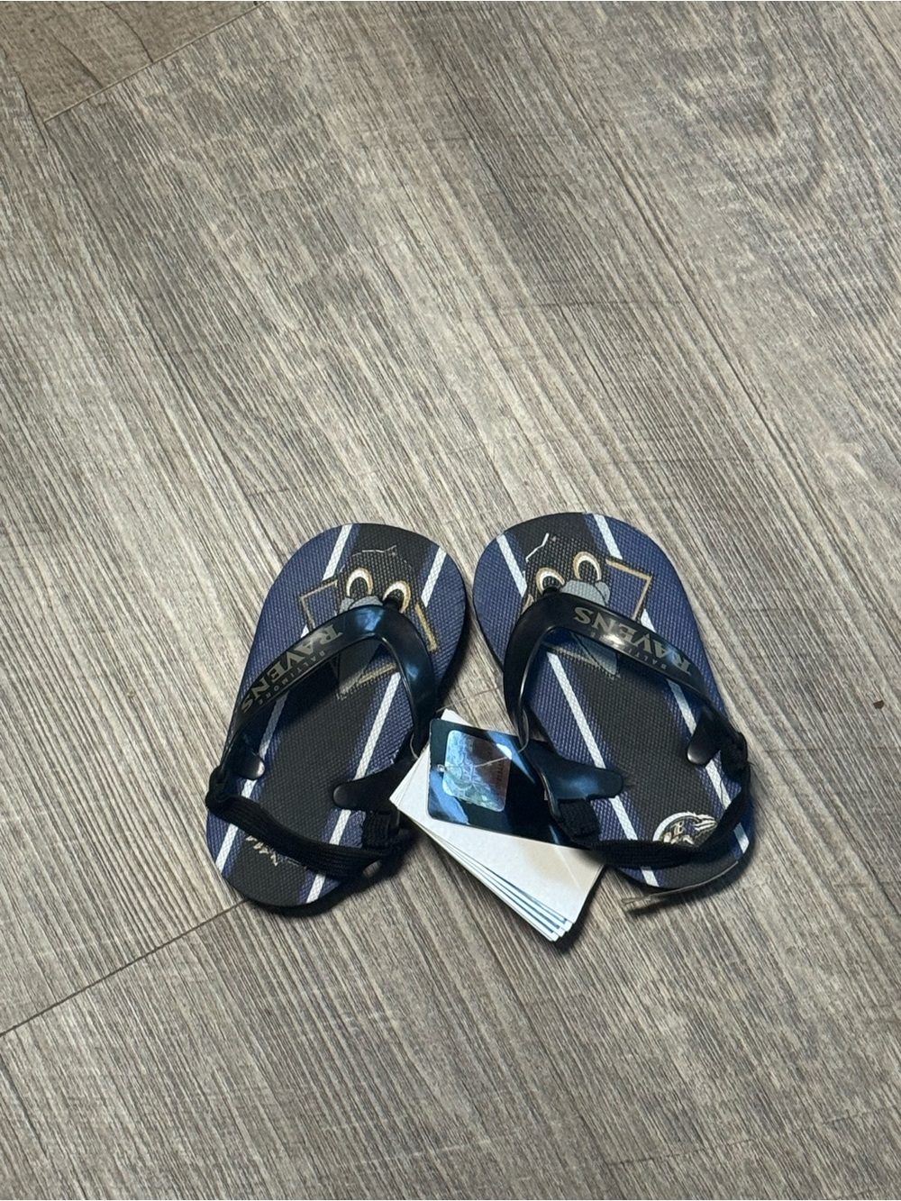 Forever Collectibles Baltimore Ravens Kids Flip-Flops size small B10